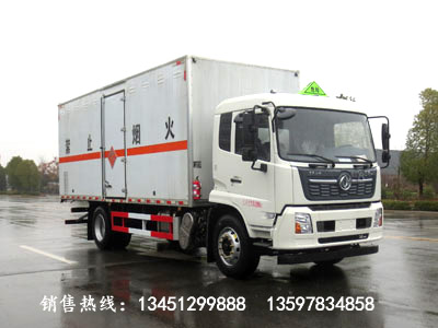 東風(fēng)天錦爆破器材運輸車(chē)（JDF5180XQYDFH6）
